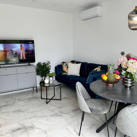 Olive View Apartment Brela Extérieur photo