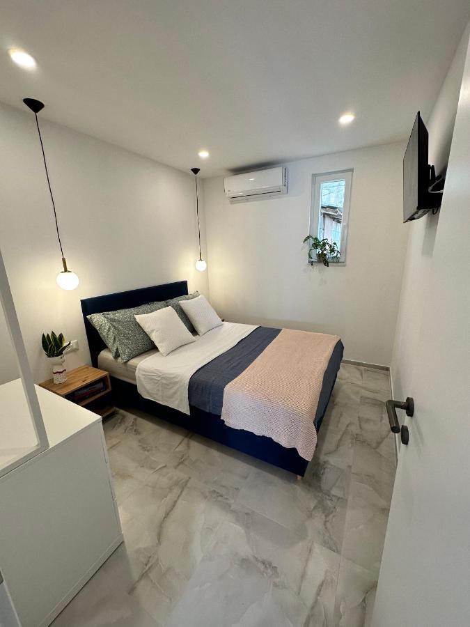 Olive View Apartment Brela Extérieur photo