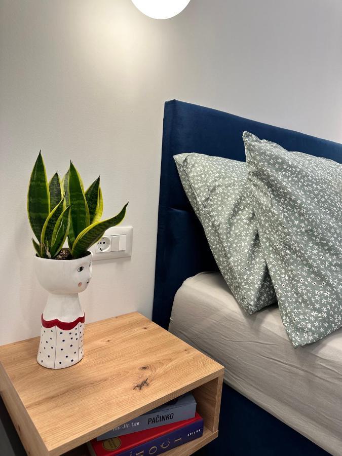 Olive View Apartment Brela Extérieur photo