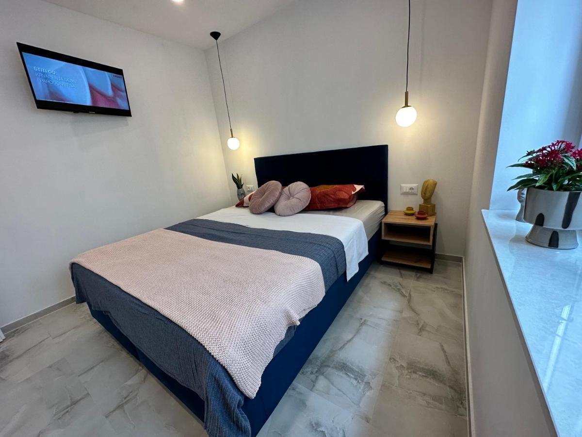 Olive View Apartment Brela Extérieur photo