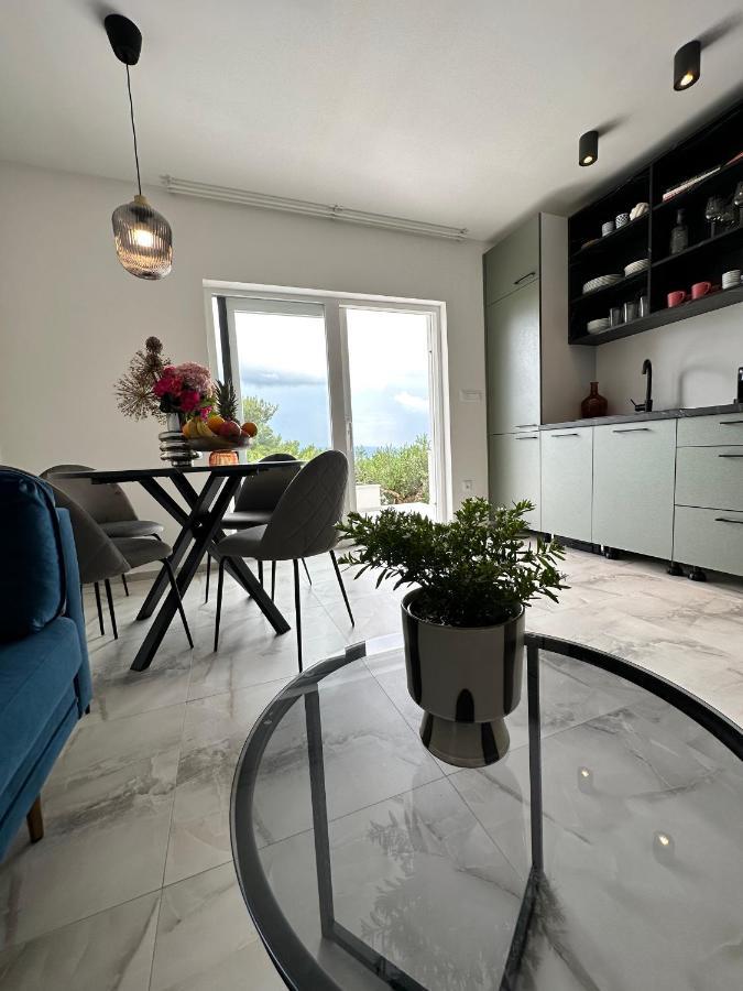 Olive View Apartment Brela Extérieur photo